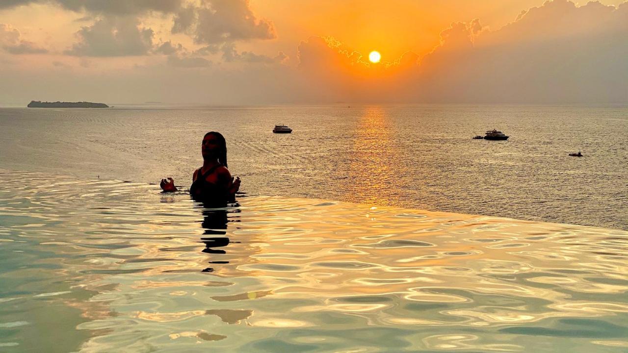 Kaani Palm Beach Maafushi Exterior photo