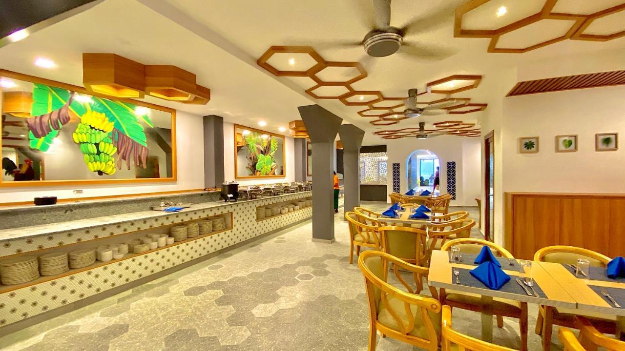 Kaani Palm Beach Maafushi Exterior photo